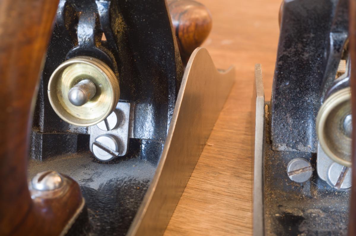 Frog adjustment screw on early c. 1898 Bedrock 605 1/2