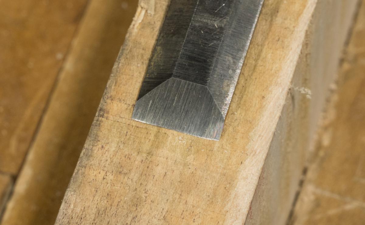 How To Grind Part 6 - Repairing a Damaged Edge Without Burning the Steel 8