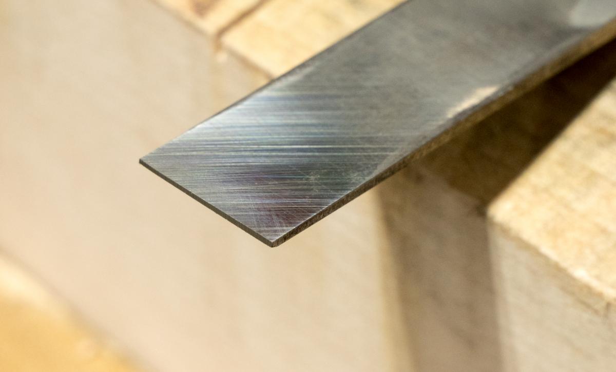 How To Grind Part 6 - Repairing a Damaged Edge Without Burning the Steel 5