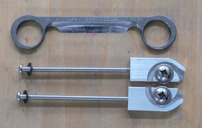  alt="Spoonmaker's Draw Knife and Hardware Kit"